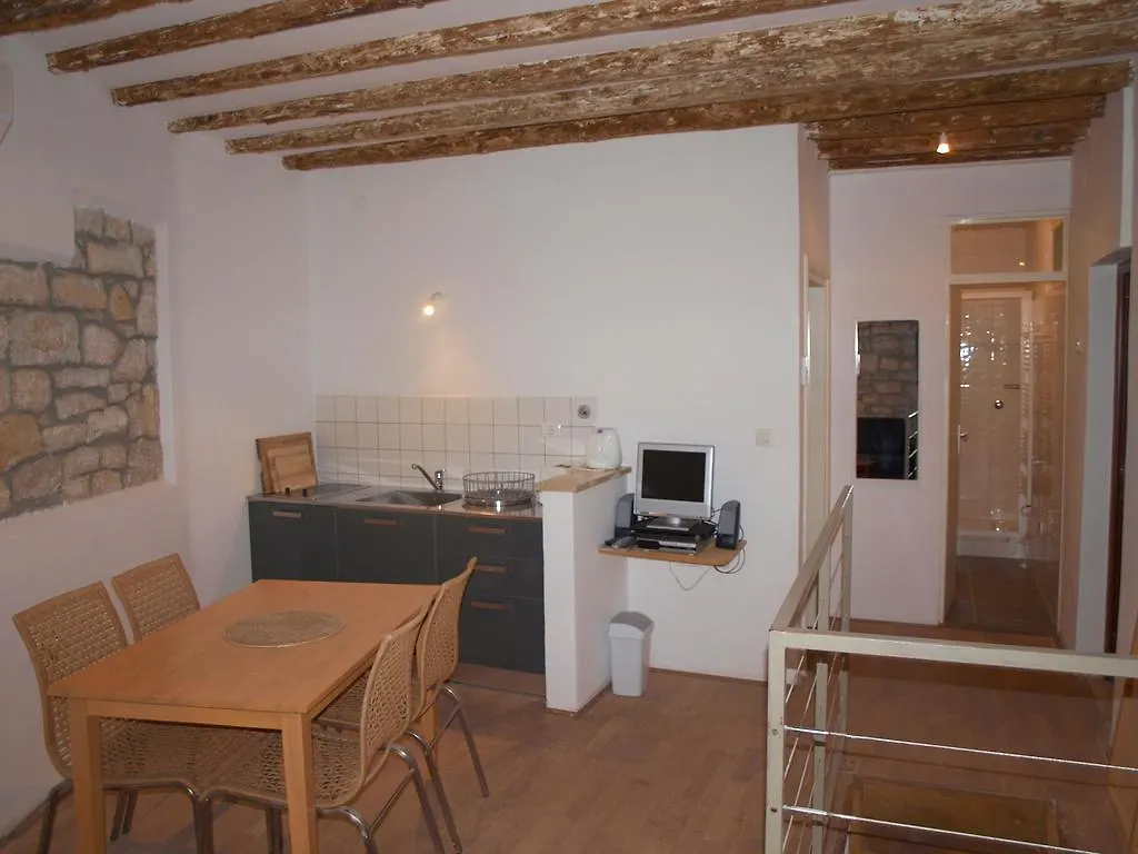 Apartment Il Cortile ロヴィニ