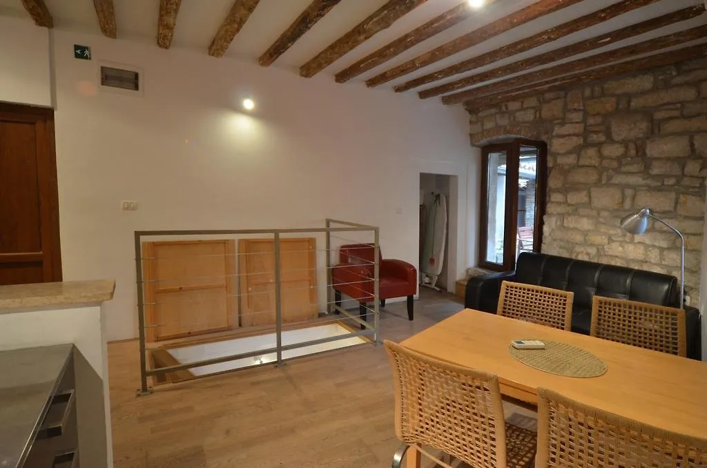 Apartment Il Cortile ロヴィニ